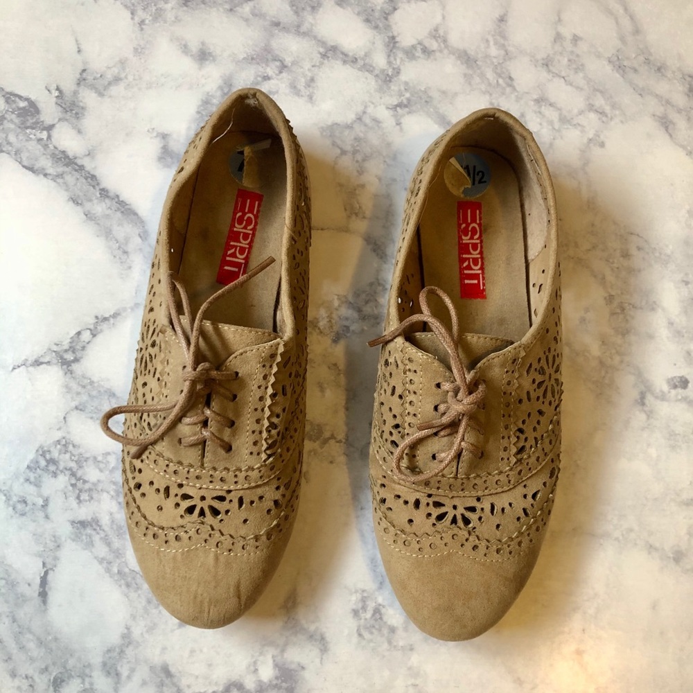 Vintage women’s flats